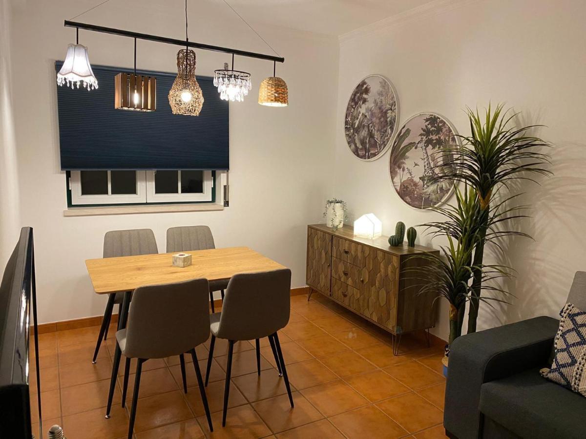 Country Town Apartment Almeirim Kültér fotó